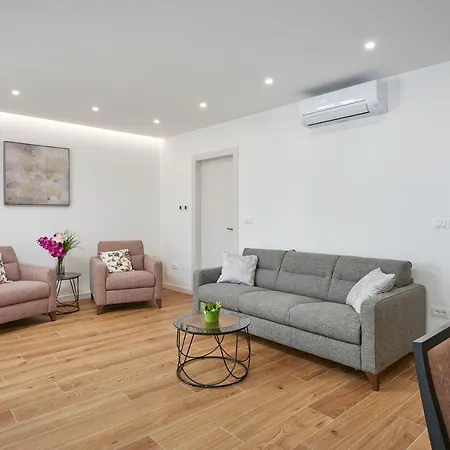 Newly Renovated Apt. Near To Entrance To Old Town Apartment Dubrovnik